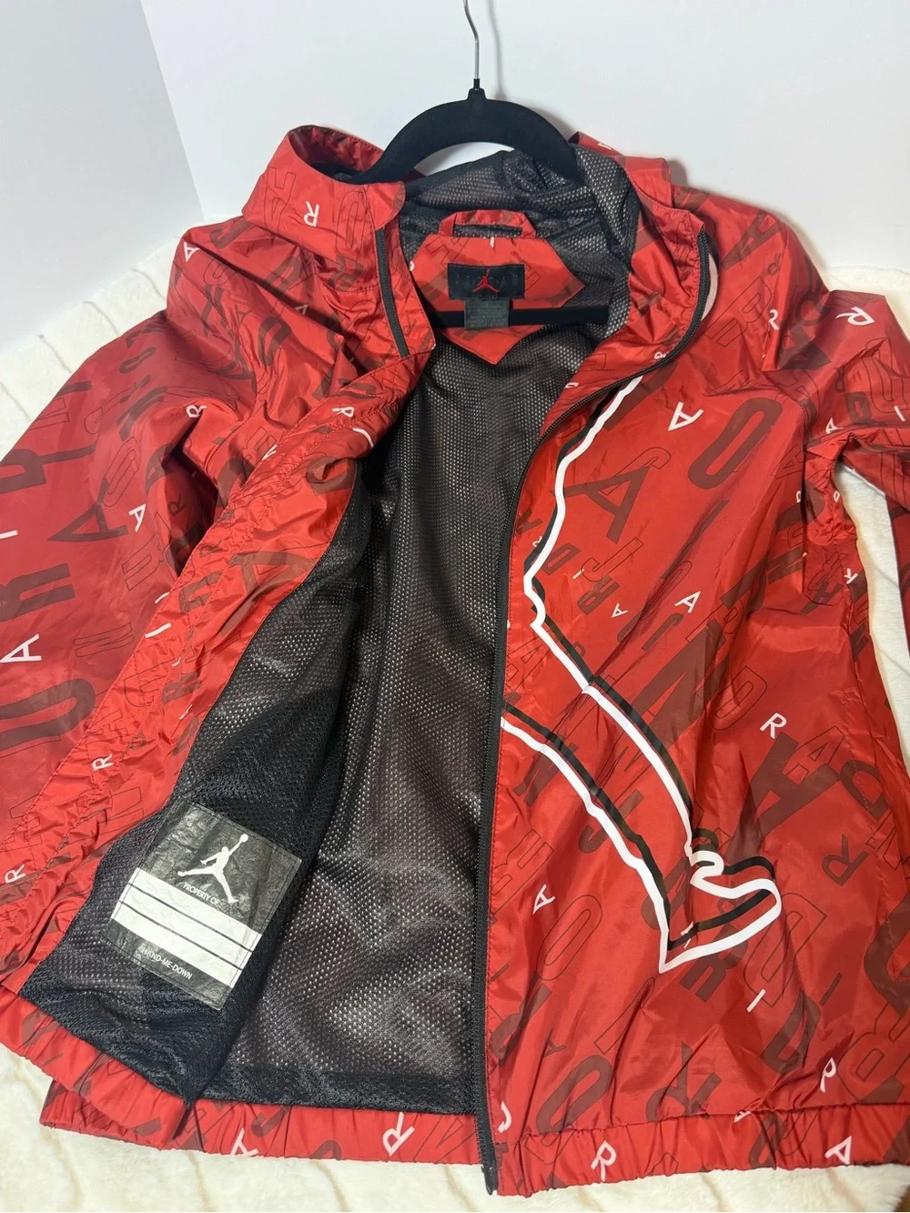Jordan boys 12yr- 13yr Red Graphic Jumpman Windbreaker with Hood